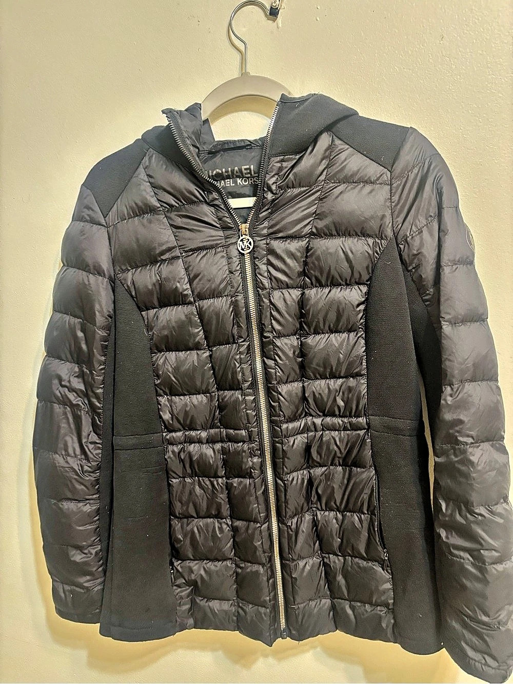 Michael Kors Women'Small Puffer Jacket in Black Size Small 28